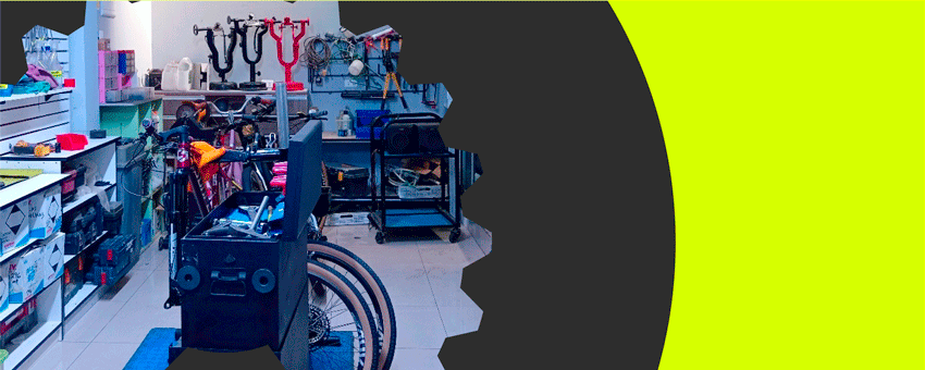 Taller de bicicletas, Rueda service